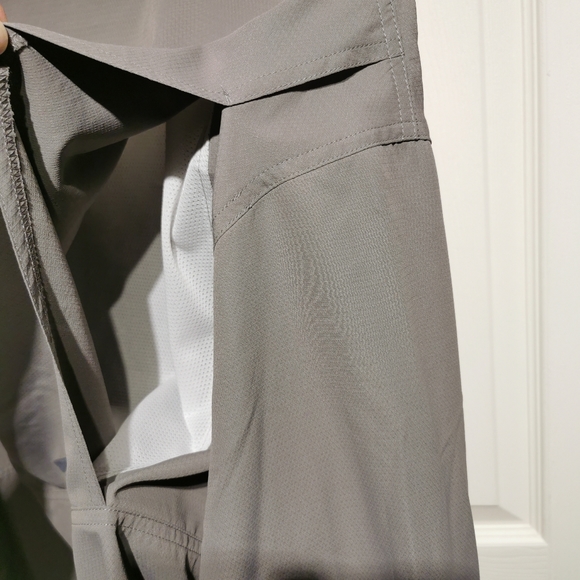 New With Tags Habit Vented UV 40+ Large shirt - Picture 9 of 11